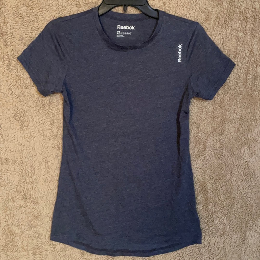 Reebok grayish/blue tee shirt size x-small/small